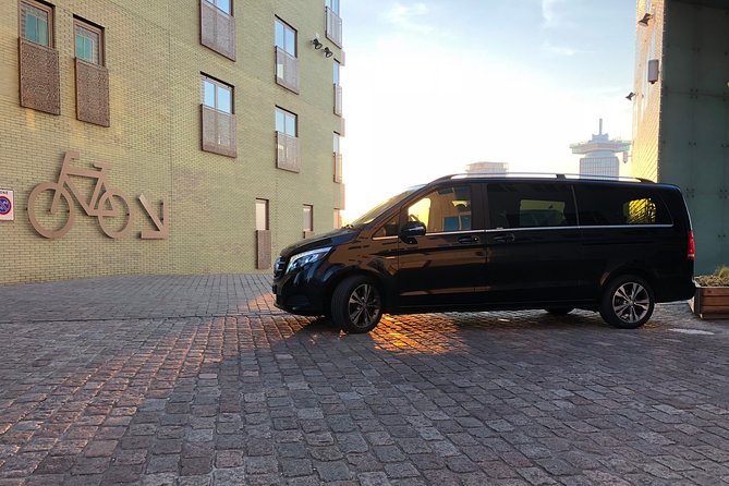 1-15 persons Taxi or Bus Transfer Amsterdam in Amsterdam City - How the service performs when plans go wrong