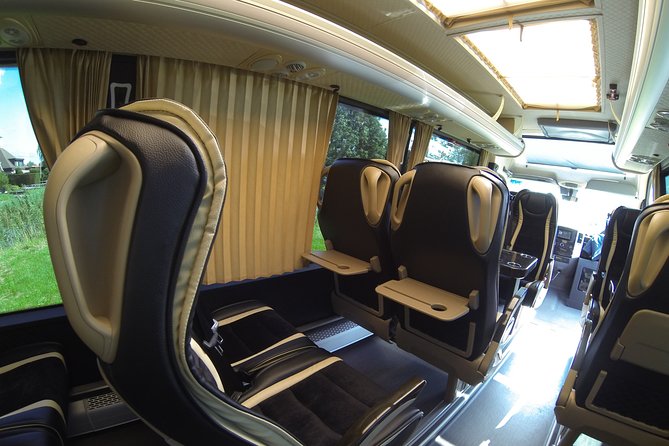 1-15 persons Taxi or Bus Transfer Amsterdam in Amsterdam City - Who will get the most from this transfer