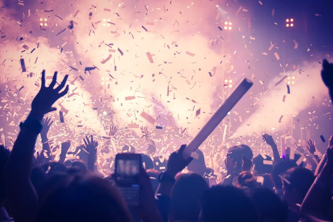 1, 2 or 3-7 Days Nightclubs & Best Nightlife in Amsterdam Ticket - Smaller clubs and welcome drinks
