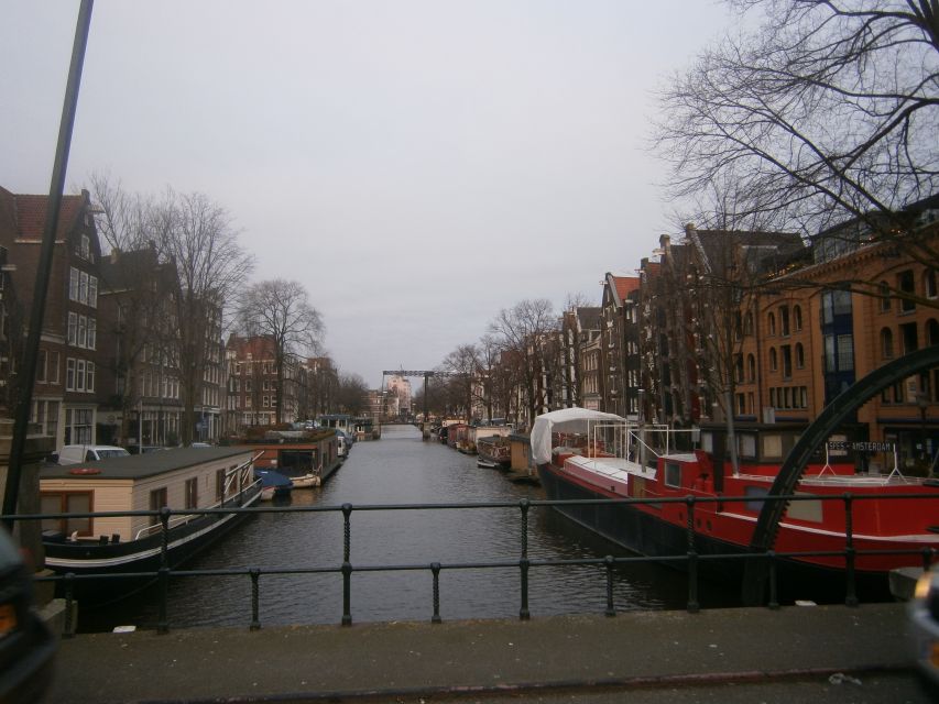 2.5-Hour Amsterdam Sightseeing Tour by Bike - Why a bike is the smart way to see central Amsterdam