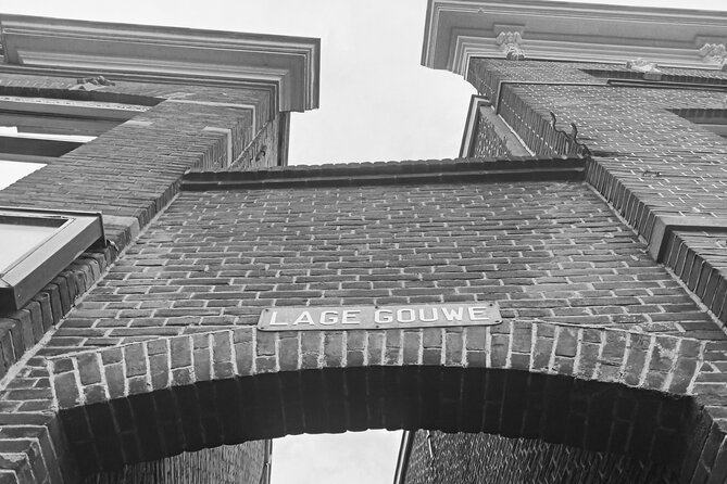 2-Hour Walking Tour in Gouda All inclusive - Gouwekerk and the river that names it