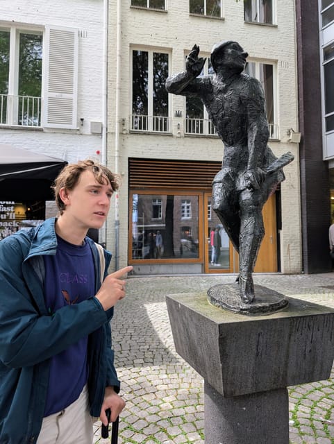2H Walking Tour Maastricht - Starting at the Basilica of Our Lady