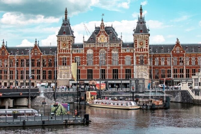 5 hrs Golden Age Amsterdam Private Walking Tour With Local Guide - Why this route works for a first day in Amsterdam