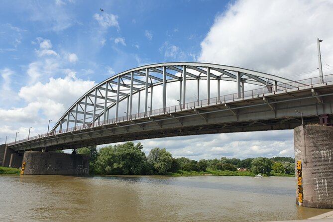 6 Hour Battle of Arnhem Tour by Car with Private Guide - Key points at a glance