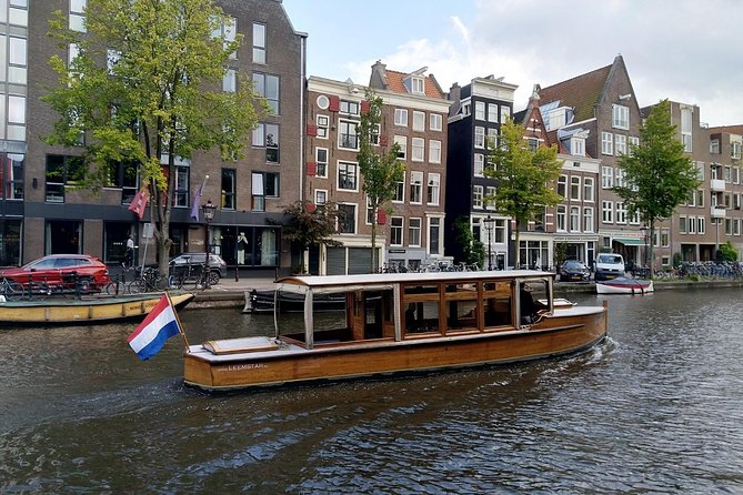 A unique experience! Semi private cruise. Authentic stylish boat! Book Leemstar! - The Canal Ring from a wooden deck