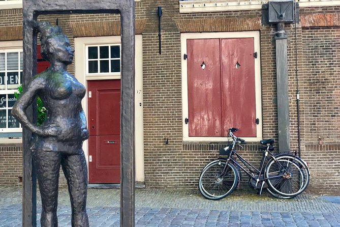 Absolutely Amsterdam - the Essential Introductory Walking Tour - Damrak and the holy and profane city