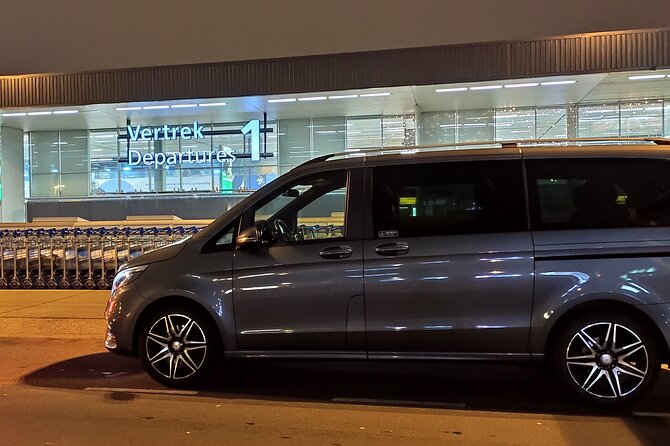 Airport Private Transfer: Schiphol Airport ↔ Amsterdam City - Comparing the cost with public transport