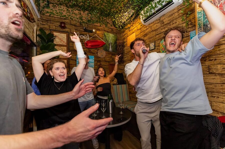 Aloha Amsterdam: Private Karaoke Booth with 20.000 Songs - A tropical karaoke room near Amsterdam Central Station