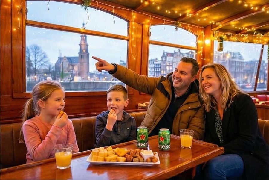 Amsterdam:1.5-Hour Canal Cruise local Guide, Drinks & Snacks - Magere Brug and the Amstel views