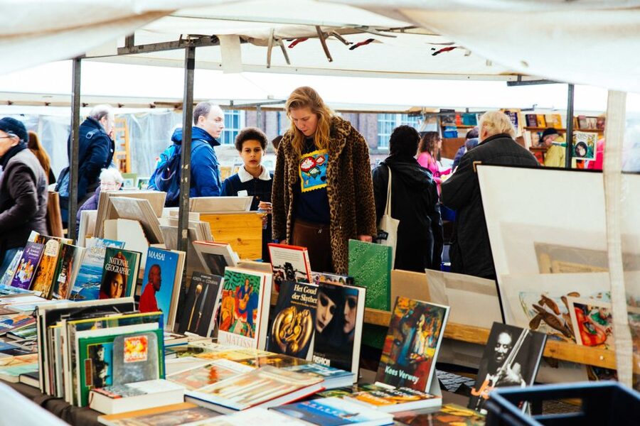 Amsterdam: 1.5-Hour Private Kick-Start Tour with a Local - Stories that make the streets easier to remember