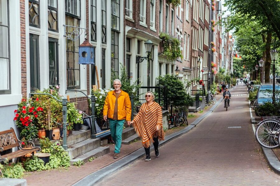 Amsterdam: 1.5-Hour Private Kick-Start Tour with a Local - Dam Square as your first Amsterdam reference point