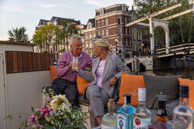 Amsterdam: 1-Hour Canal Cruise in the Evening - Houseboats, the Nine Streets, and the canal-side city