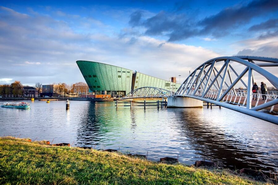 Amsterdam: 1-Hour Canal Cruise & NEMO Science Museum - What makes NEMO Science Museum worth your time