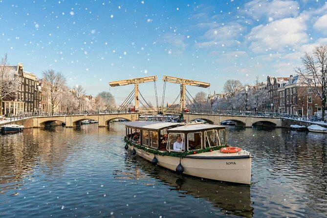 Amsterdam 1-Hour Canal Cruise With Live Guide - What This One-Hour Cruise Actually Gives You