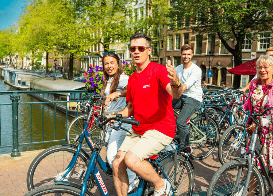 Amsterdam: 2.5-Hour Bike Tour - Why a bike is the smart way to see Amsterdam