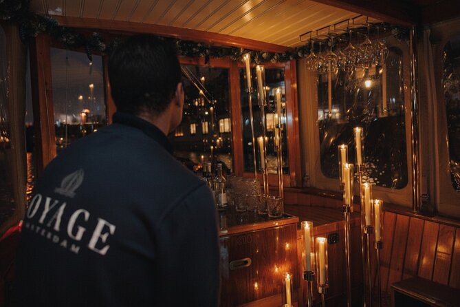 Amsterdam: 2-Hour Canal Cruise incl. Drinks & Dutch Snacks - Munt Tower, Rembrandtplein, and the central sights