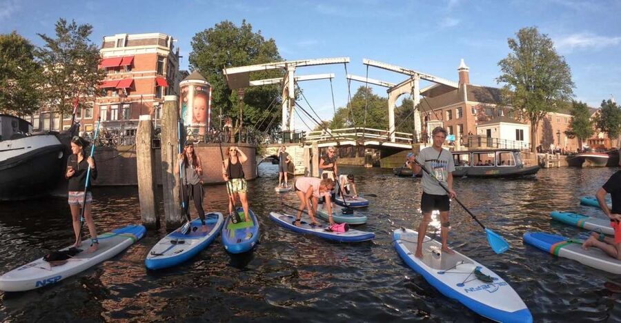 Amsterdam: 2-Hour Stand Up Paddle Board Tour - Crossing the Amstel into central Amsterdam