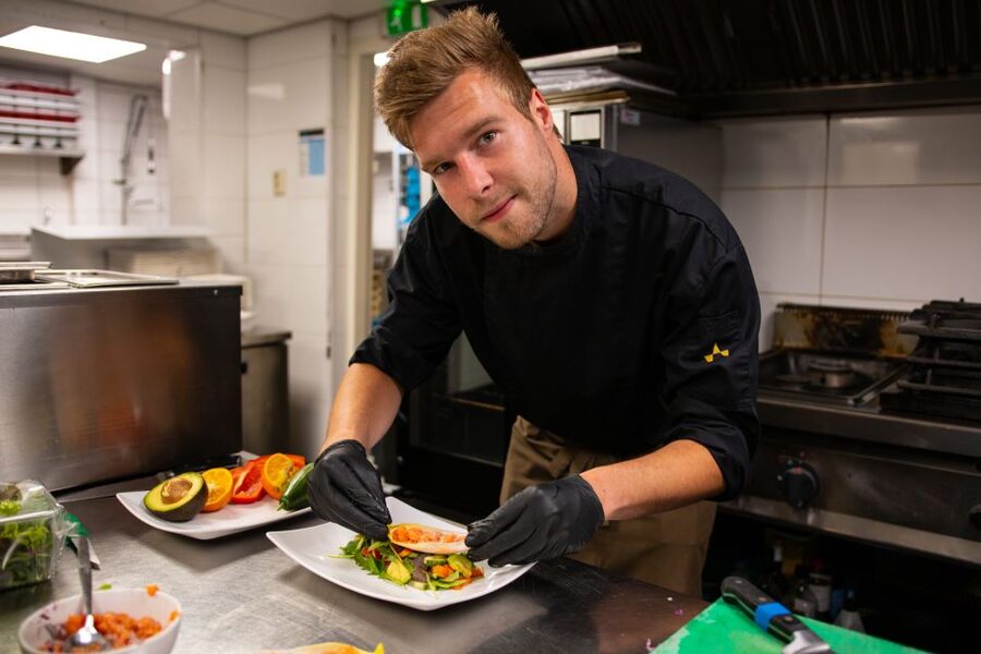 Amsterdam: 3 Course Dinner in the Dark - Should You Book This Dinner?