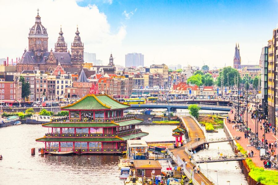Amsterdam: 3-Hour Private Highlights City Tour by Minivan - Canal Belt and the flower market