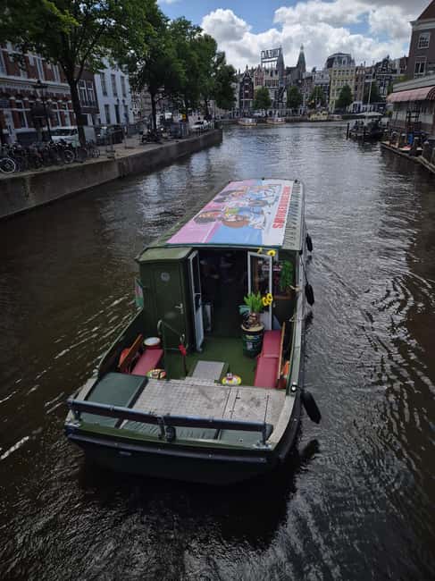 Amsterdam: 420 Smoke-Friendly Boat Tour - Friendly captains and a social mood