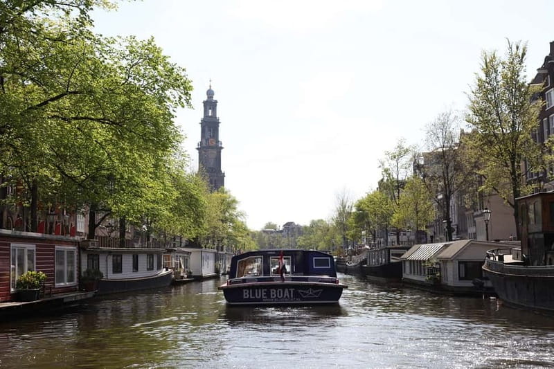 Amsterdam: 75 Minute City Canal Cruise with Audio Guide - Why Amsterdam looks different from the canal