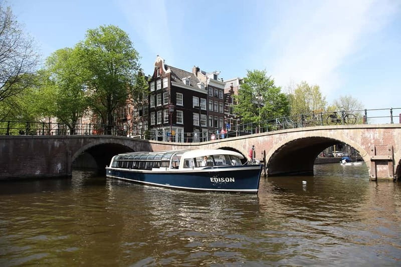 Amsterdam: 75 Minute City Canal Cruise with Audio Guide - Starting near Stadhouderskade