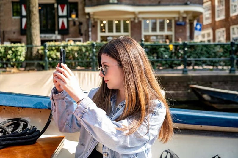 Amsterdam: 75 minute Open Boat Canal Cruise with Live Guide - Canal Ring and Amsterdam Centraal