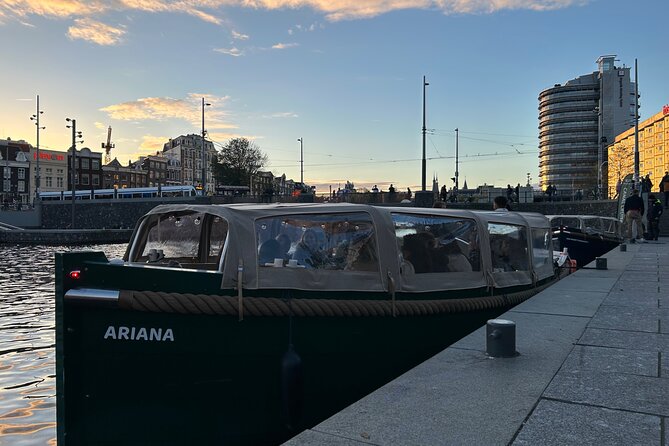 Amsterdam: 90 min Kings Day Boat Party with Unlimited Drinks - What you see in the Canal Ring