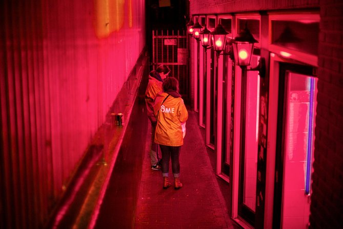 Amsterdam After Dark: Public Red Light District Exploration - Meeting near Frisco Inn at 7 pm