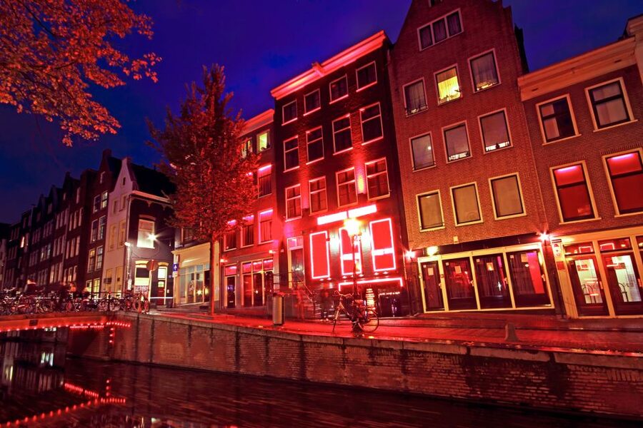 Amsterdam: After Dark Red Light District Tour - The Oude Kerk and Amsterdam’s oldest quarter