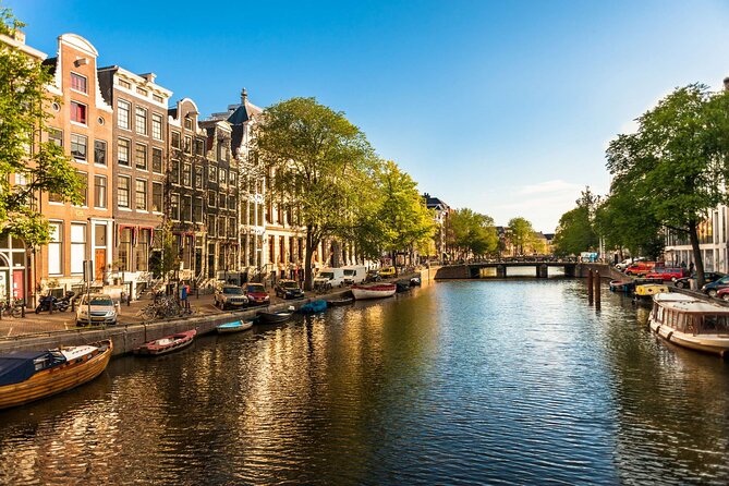 Amsterdam Airport & Non-Airport Private Transfer to City Center - Vehicles for eight people, but check your luggage needs