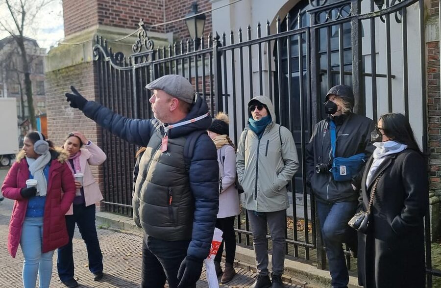 Amsterdam All In One Tour Walking Tour - Behind the red windows