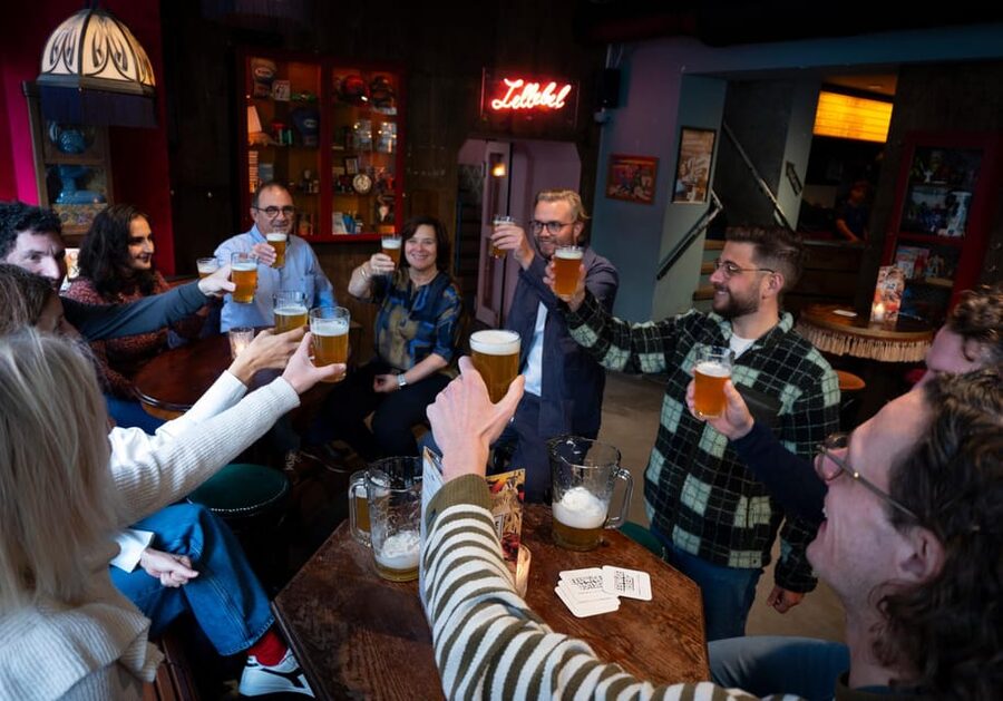 Amsterdam All Inclusive Guided Walking Craft Beer Tour - The second stop: beer with room for conversation