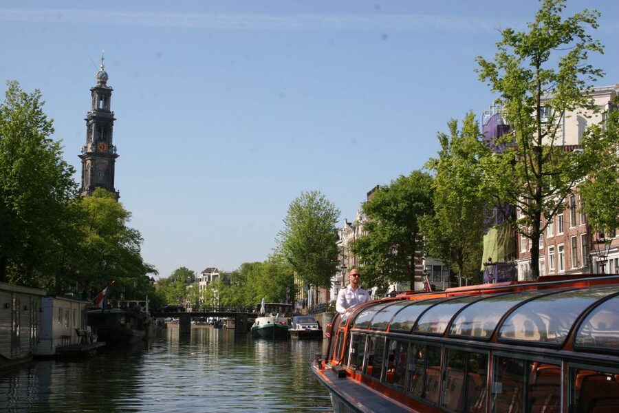 Amsterdam: Amsterdam Dungeon and Canal Cruise Entry Ticket - Is $42 Good Value?