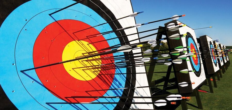 Amsterdam: An Unforgettable Archery Experience! - Picking up a bow in Amsterdam West