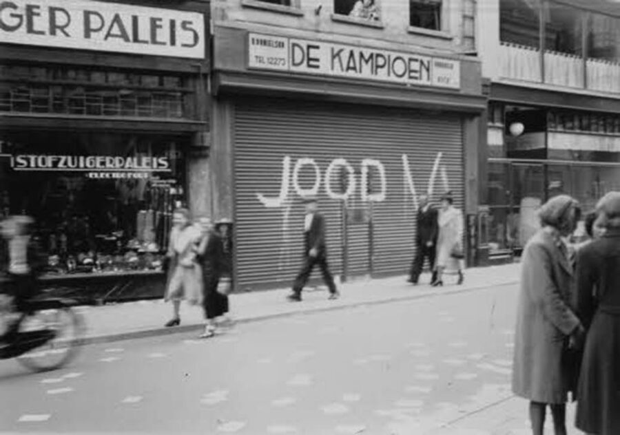 Amsterdam: Anna Frank and World War II History Walking Tour - Practical details before you go