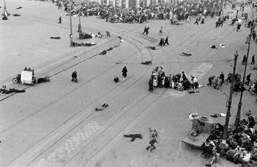 Amsterdam: Anna Frank and World War II History Walking Tour - A name memorial for Amsterdam’s murdered communities
