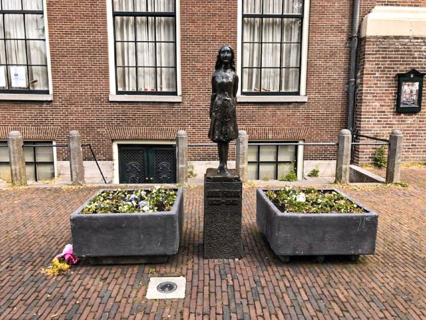 Amsterdam: Anne Frank and Jewish Quarter Guided Walking Tour - Understanding World War II in Amsterdam