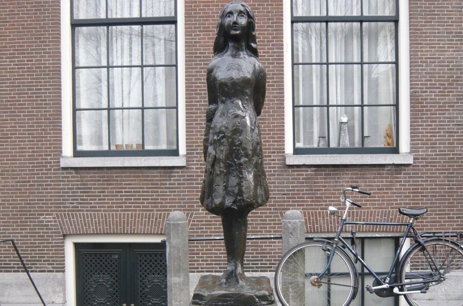 Amsterdam: Anne Frank Walking Tour - Why this Amsterdam walk is about more than Anne Frank