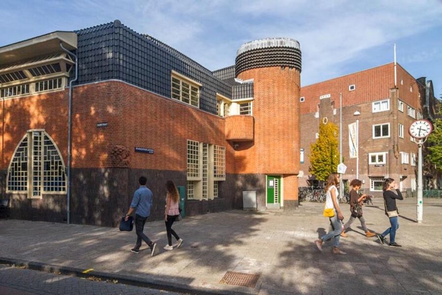 Amsterdam: Architecture Museum Het Schip Entry Ticket & Tour - Reading the building before the tour begins