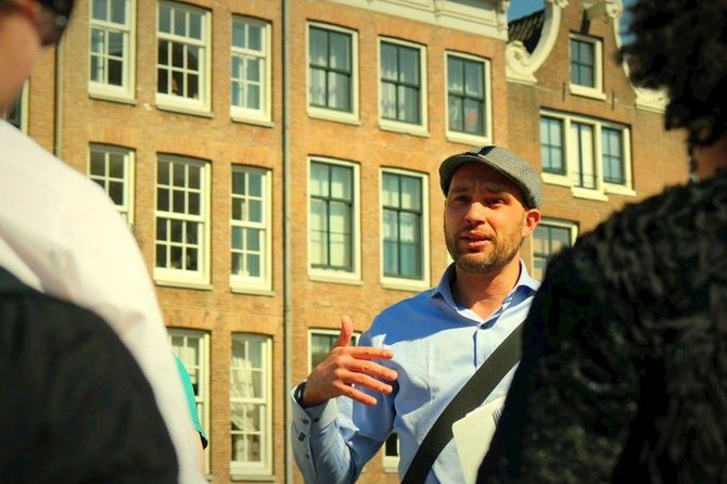 Amsterdam Architecture Tour - Huis Bartolotti, Amsterdam’s grand canal house