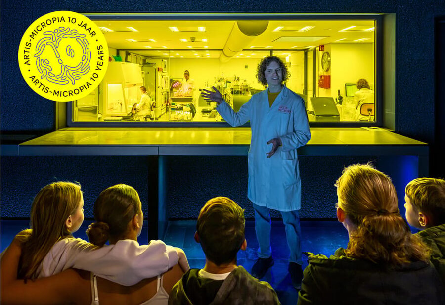 Amsterdam: Artis Royal Zoo & ARTIS-Micropia Combo Ticket - Getting there from Amsterdam’s center
