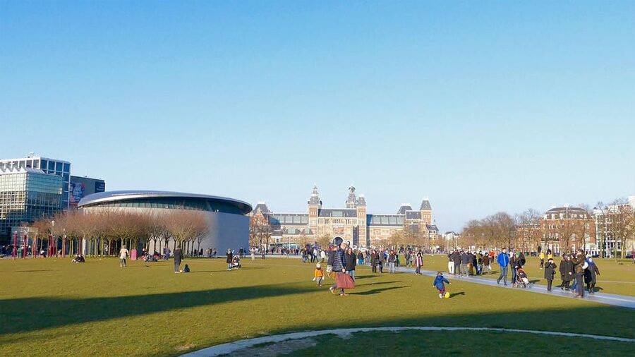 Amsterdam Audioguide - TravelMate app for your smartphone - Downloading TravelMate and finding the code