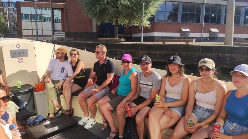 Amsterdam bike tour with a French-speaking guide local! - Haarlemmerbuurt and a more local side of the center