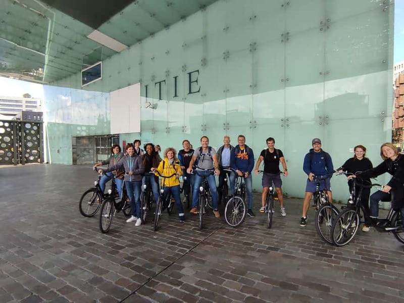 Amsterdam bike tour with a French-speaking guide local! - The Anne Frank House area and the canal belt