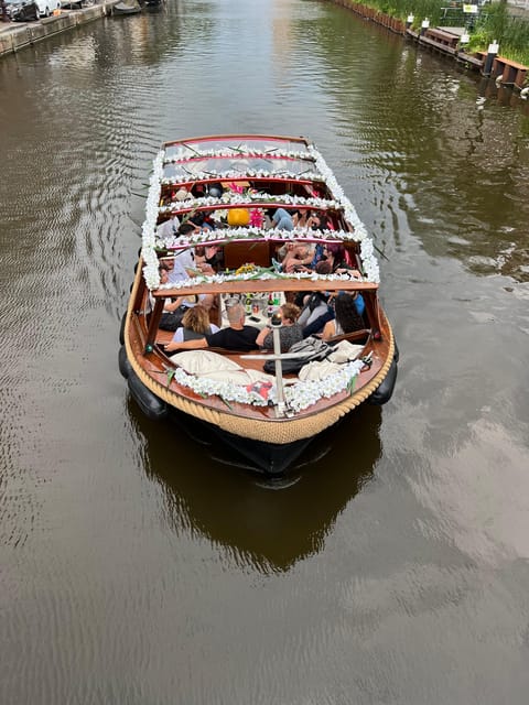 Amsterdam: Boat Tour with Optional Unlimited Drinks - Sea Palace, Amrâth, and Montelbaanstoren