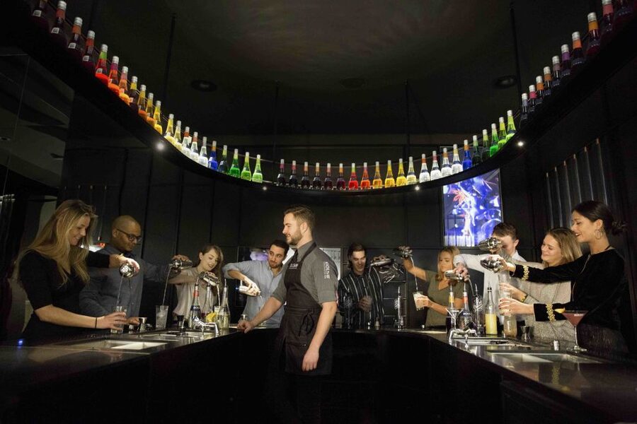 Amsterdam: Bols Cocktail Experience and Cocktail Workshop - The self-guided tour and the 450-year Bols story