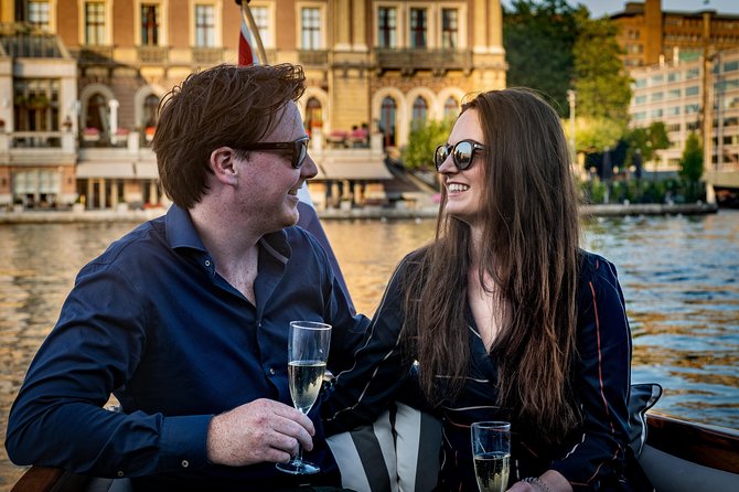 Amsterdam Breakfast Cruise on Private Luxury Boat - Breakfast choices aboard the boat