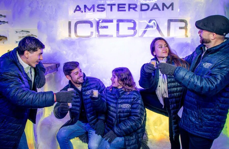 Amsterdam: Canal Cruise and Entrance to Xtracold Icebar - Practical value at $41 per person