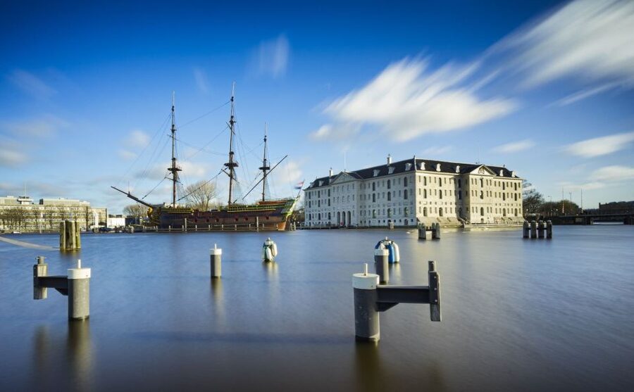 Amsterdam Canal Cruise and Maritime Museum Combined Ticket - Audio languages and group size